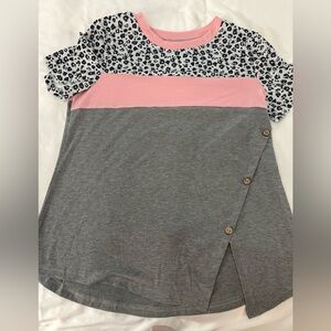 Ladies short sleeve top